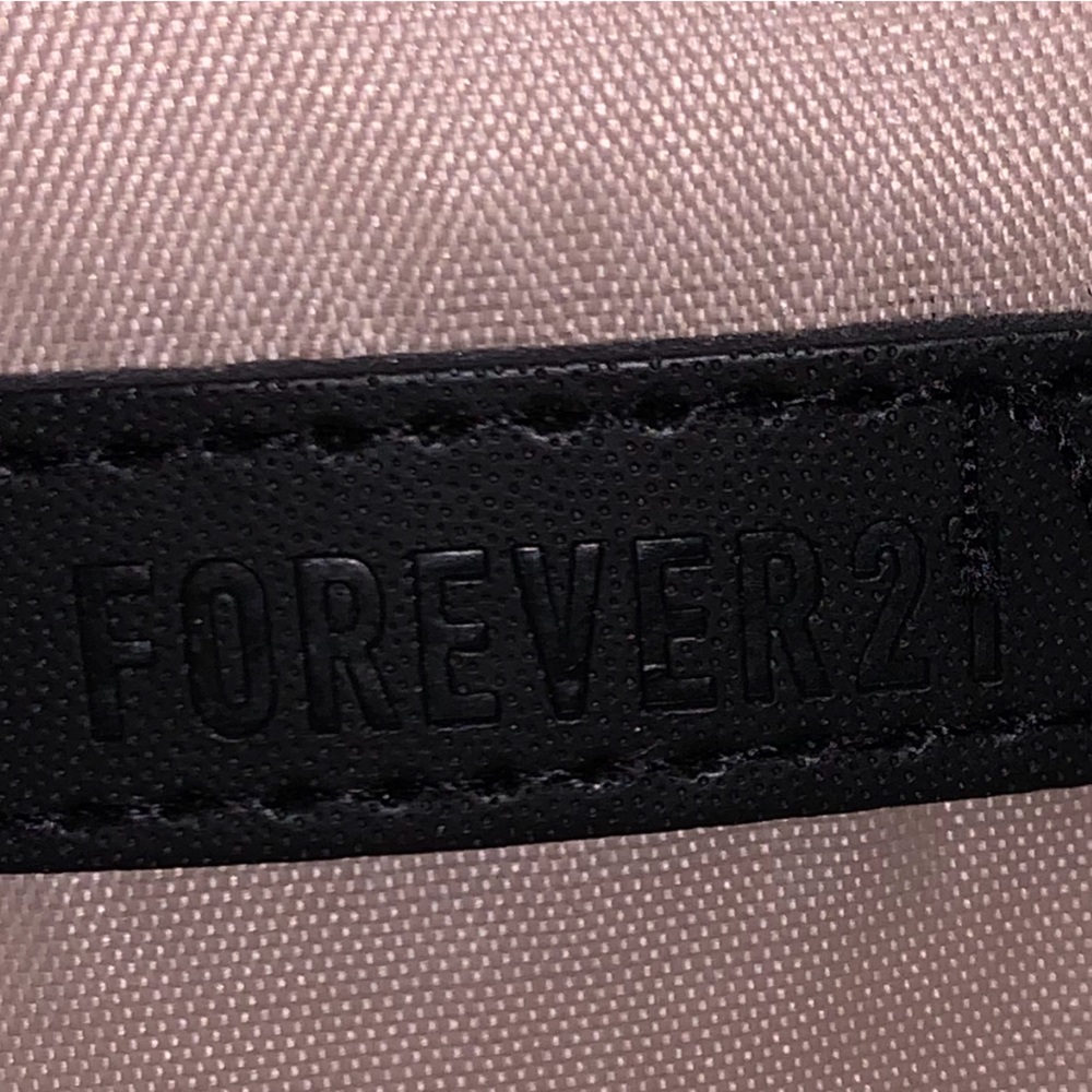 🩷4EVER 21🩷NYLON LARGE BACKPACK. GREAT CONDITION! - Picture 8 of 8